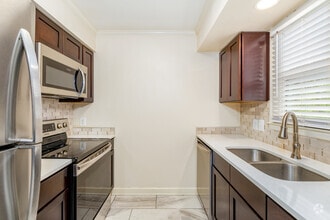 Interior Photo - Brylin Crossing