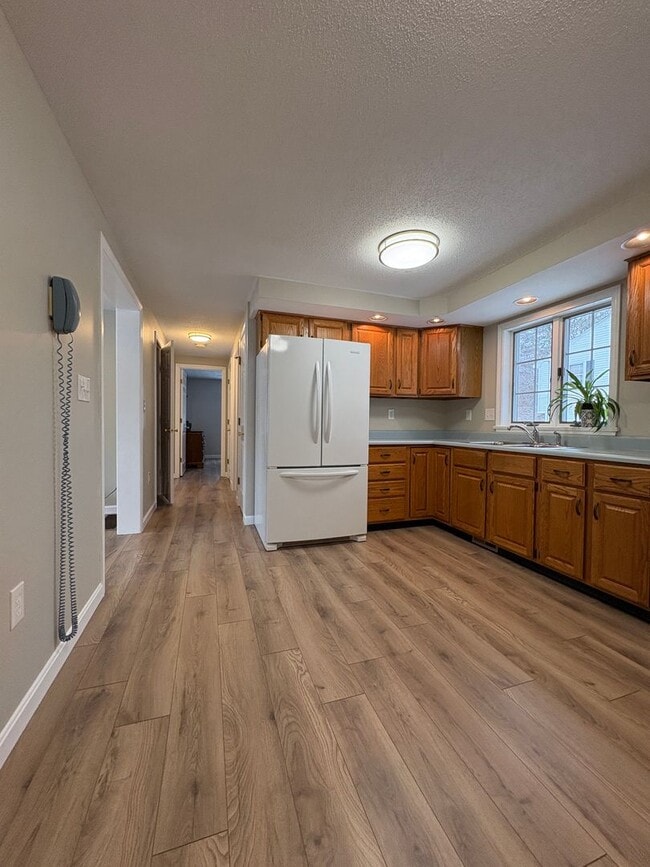 Building Photo - New to the rental market, charming 2 bedroom single family home in Wilmington, MA