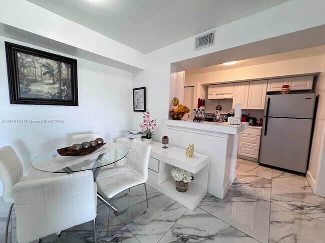 Foto del edificio - 15241 SW 80th St