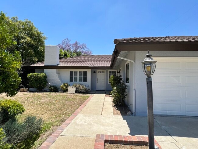 Building Photo - 1429 Cranmer Dr