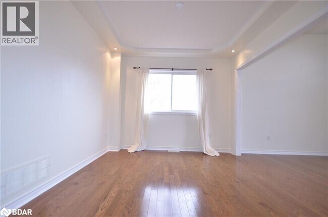 Building Photo - 58 Bloxham Pl