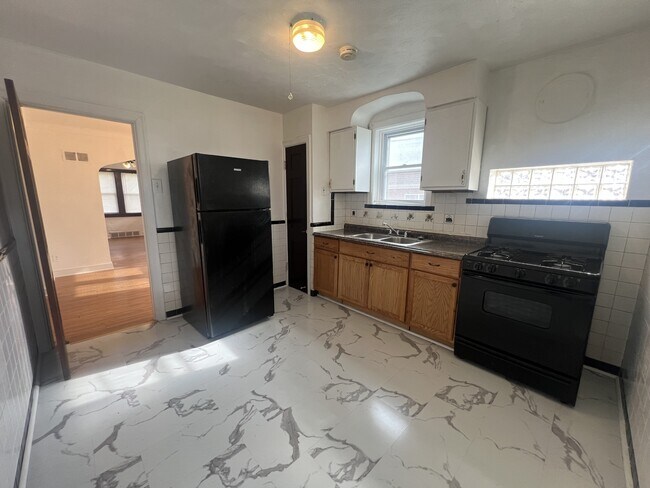 Foto del edificio - 8955 Mayfield Ct