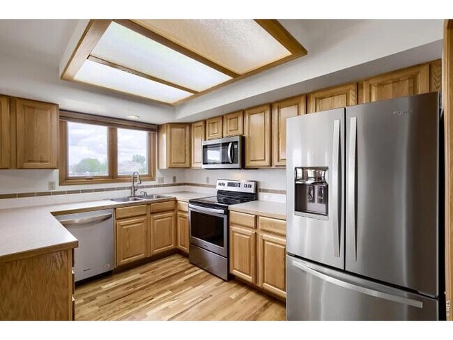 Building Photo - 557 Trailwood Cir