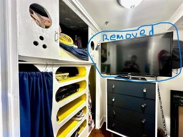 Building Photo - 1205 St Charles Ave