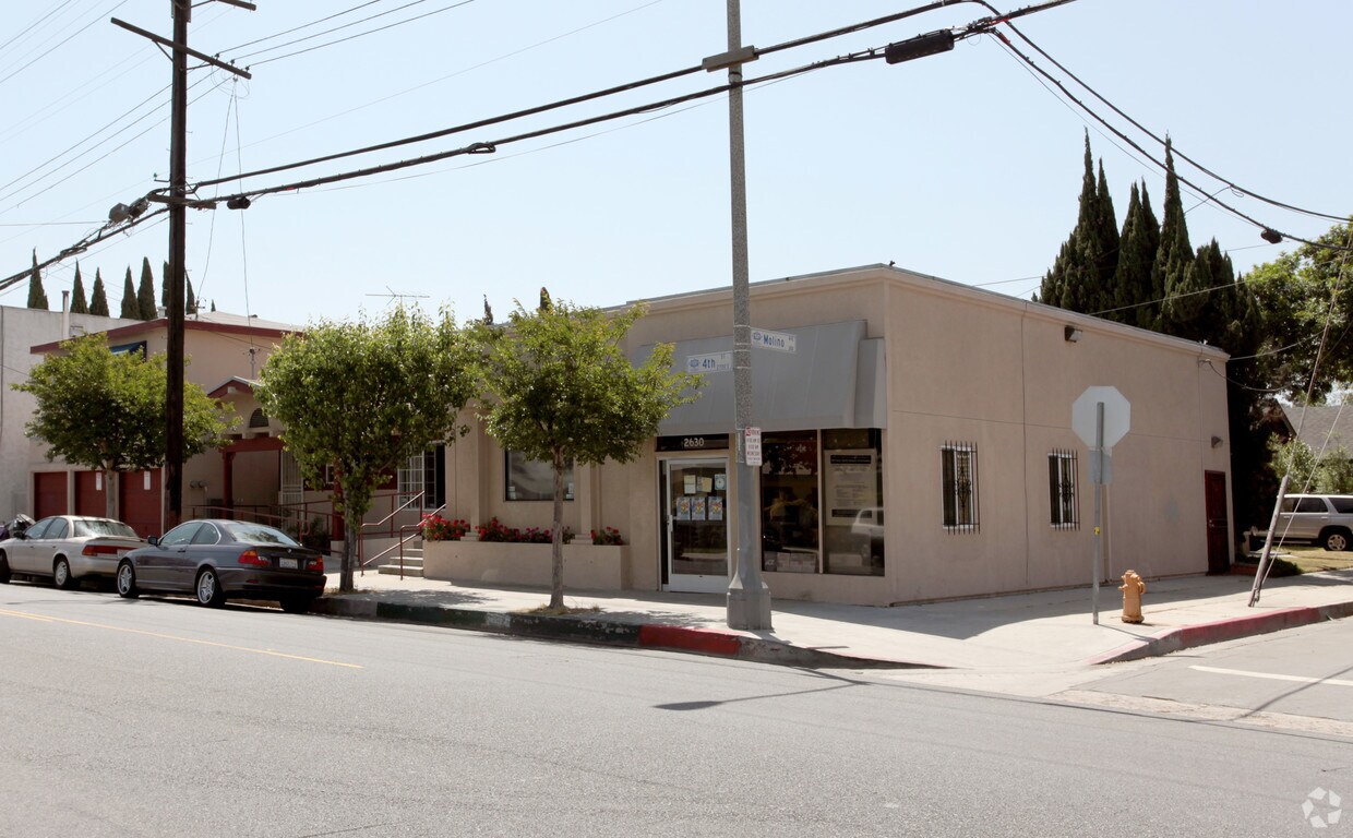 Foto principal - 2630-2634 E 4th St
