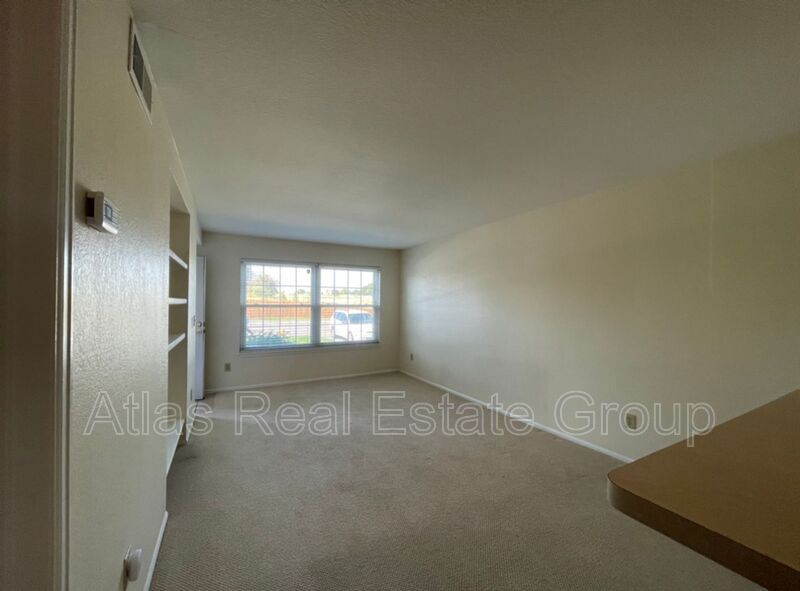Primary Photo - 9170 E Arbor Cir