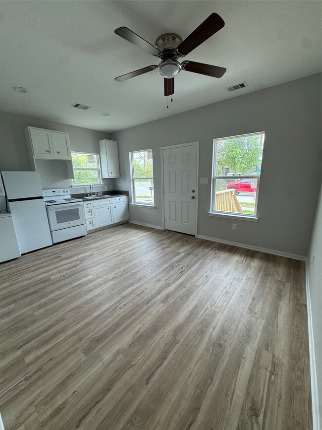 Foto del edificio - 103 Lincoln Cedars Dr