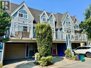 Building Photo - 11571 Thorpe Rd