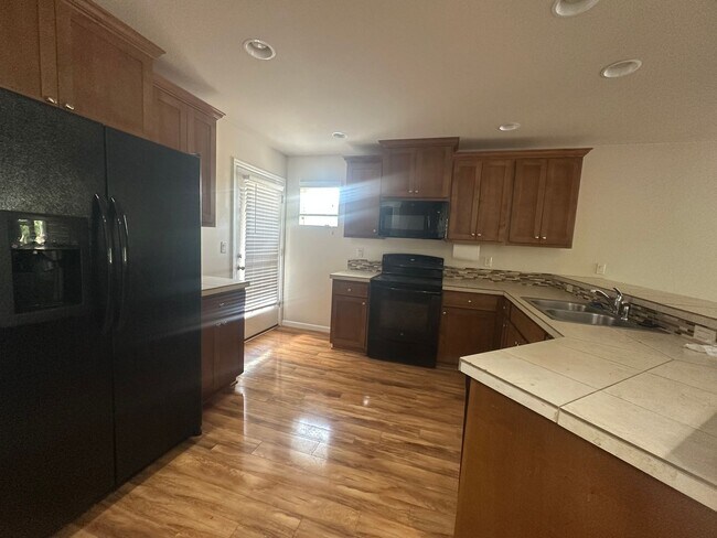 Foto del edificio - $500 off for first month rent