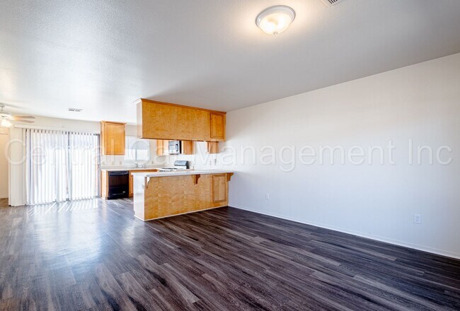 Foto del edificio - 8506 Laborough Dr