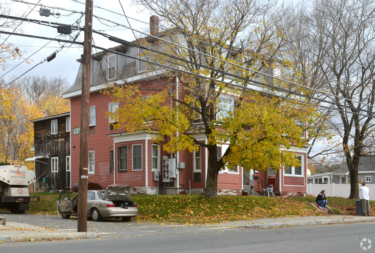 Building Photo - 167 E Main St