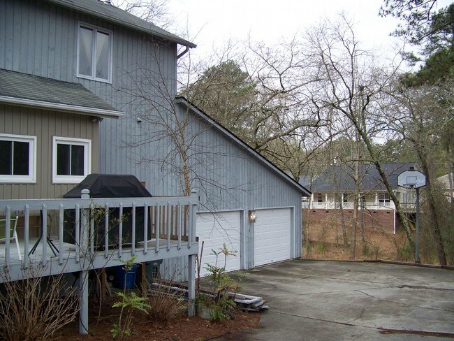 Foto del edificio - 3911 Eastdale Dr
