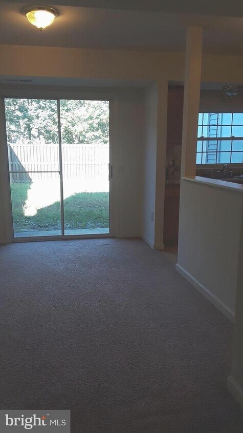 Foto principal - 4223 Drake Ct