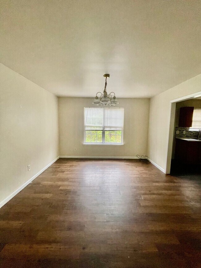 Building Photo - 5104 Brooktree Dr