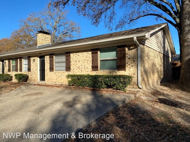Building Photo - 3 br, 2 bath House - 8320 Cambridge Rd. #M14