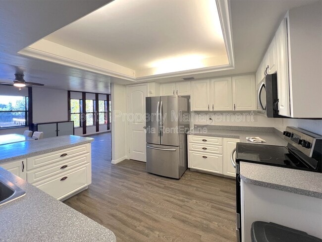 Foto del edificio - 10951 Ruden Rd