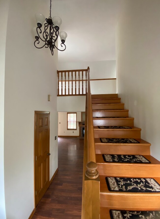 Building Photo - Beautiful Single Family Home in South Columbia