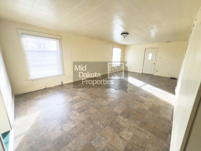 Foto del edificio - 1020 S Kimball- 3 bedroom house for rent