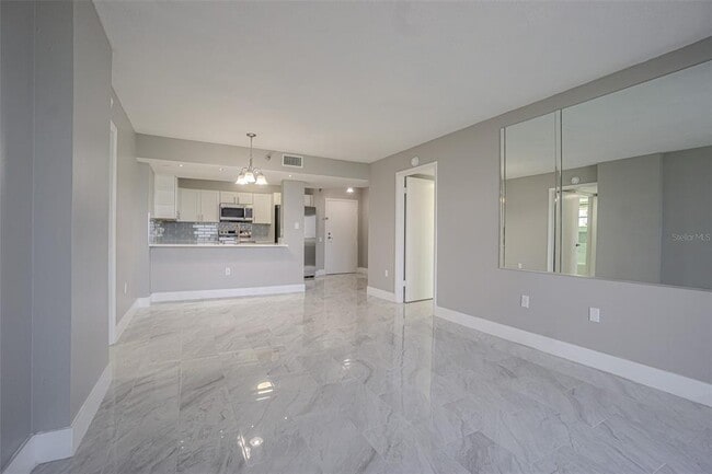 Building Photo - 2333 Feather Sound Dr