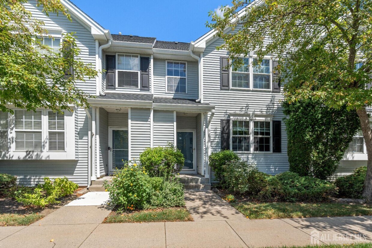 Foto principal - 1209 Blossom Cir