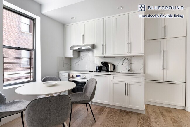 Foto del edificio - 915 W End Ave