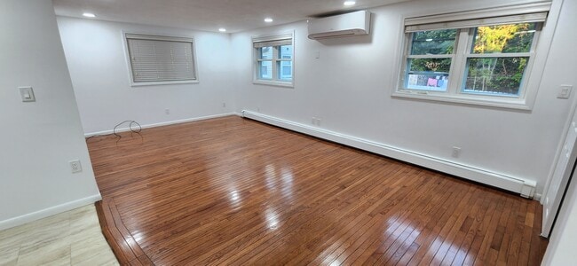 Foto del edificio - 248R Pearl St