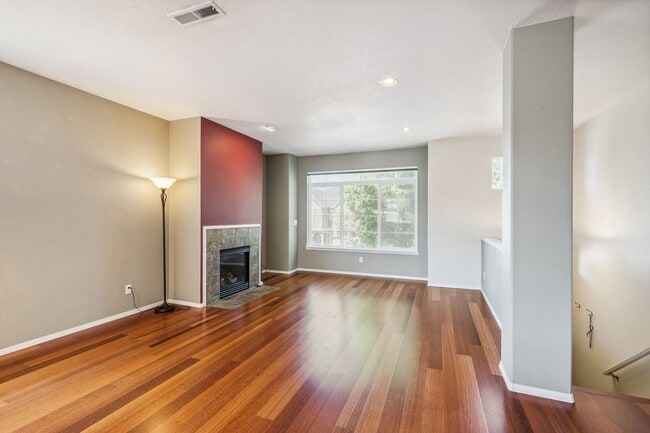 Foto del edificio - 16884 NW Shadow Hills Ln