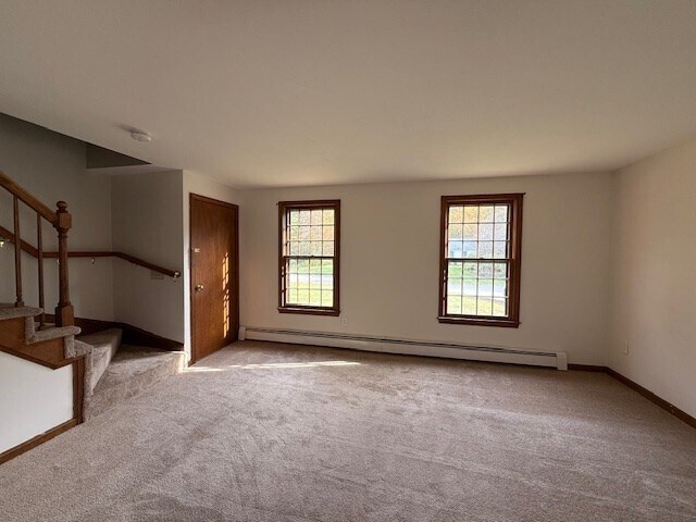 Building Photo - 10 Valliria Dr