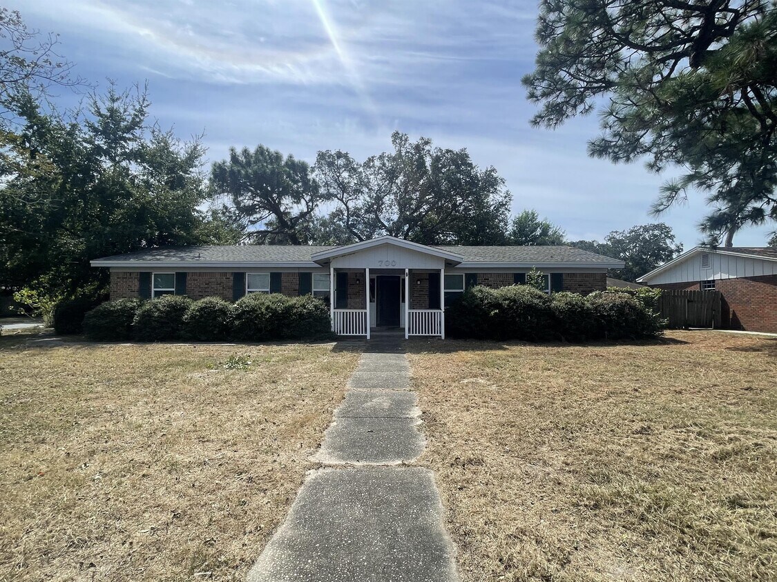 700 Mayflower Ave, Fort Walton Beach, FL 32547 House Rental in Fort