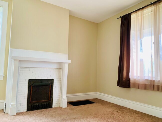 Building Photo - 22 Stanford Ave