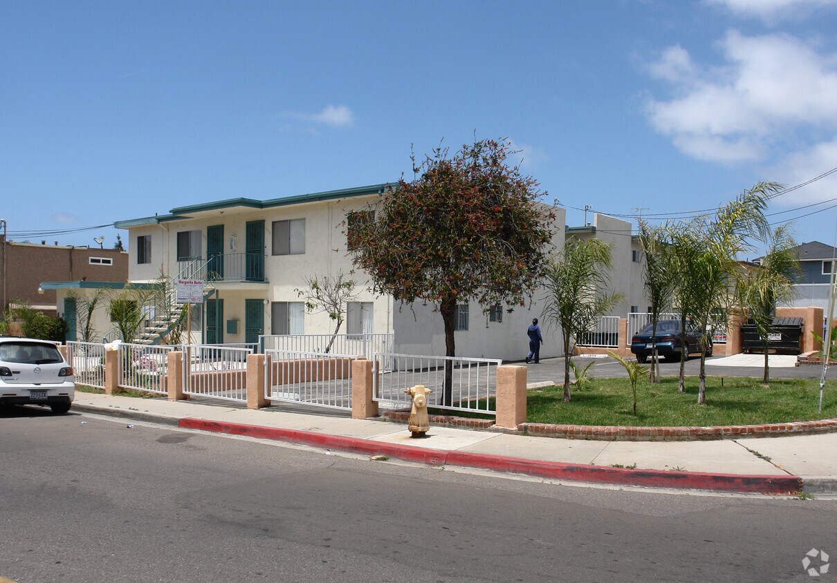 Foto del edificio - 1492 Iris Ave
