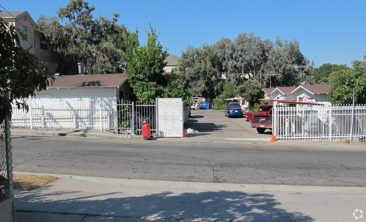 Foto principal - 11507 S Budlong Ave