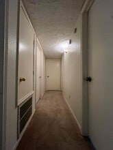 Building Photo - 2010 Windy Meadow Dr