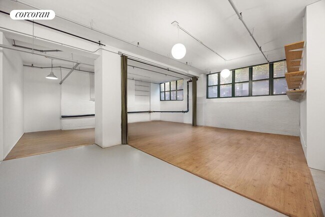 Building Photo - 105 Lexington Ave