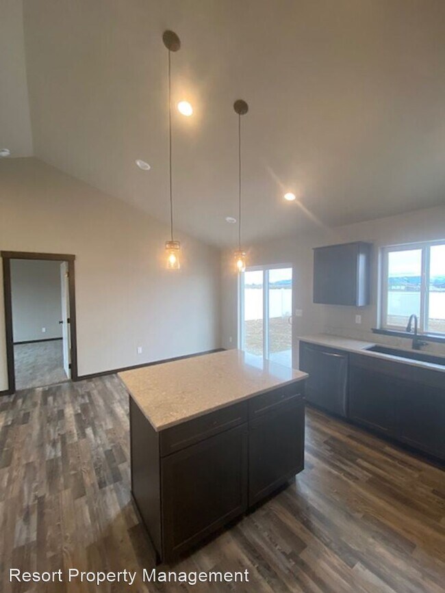 Building Photo - 3 br, 2 bath House - 3984 N Pradera Crt