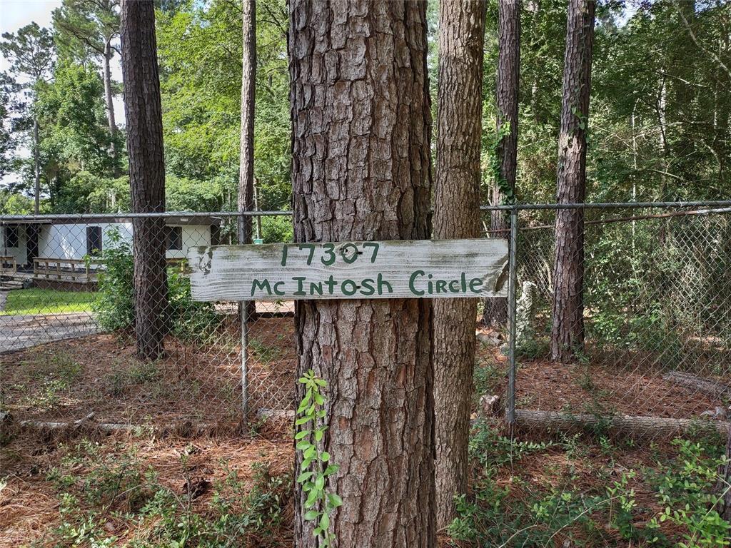 Primary Photo - 17307 McIntosh Cir