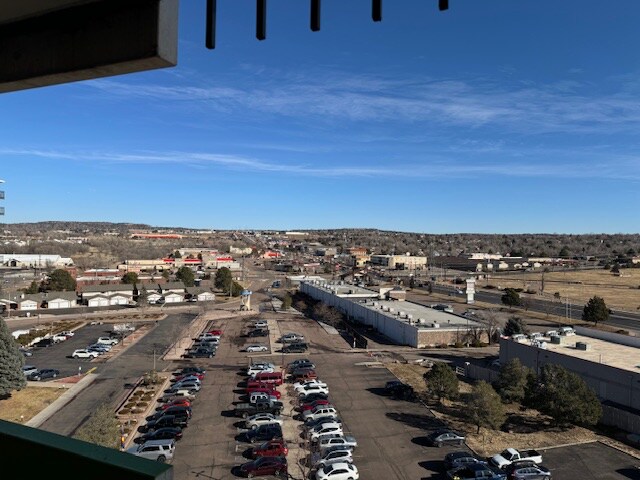 Foto del edificio - 411 Lakewood Cir