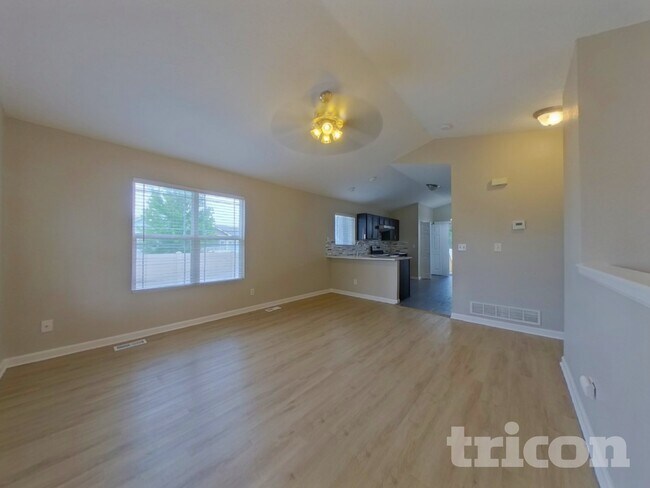 Foto del edificio - 4200 Laurel Dr