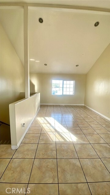 Foto del edificio - 1073 W 112th St