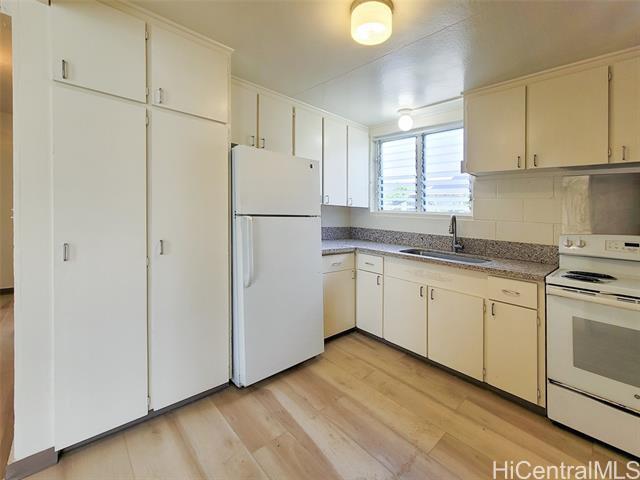 Foto del edificio - 1616 McGrew Ln