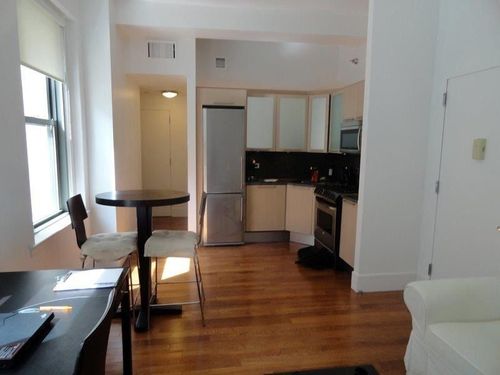 Primary Photo - 110 Greenwich St