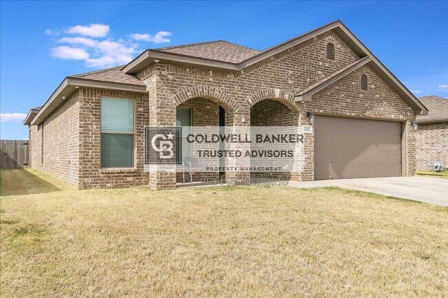Foto del edificio - 13612 Waco Ave