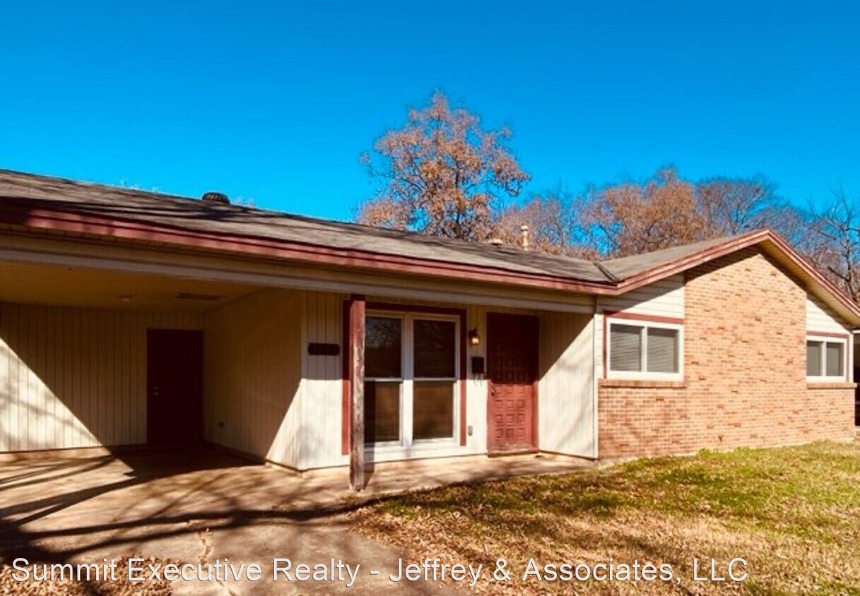 3 br, 1 bath House 3223 Thunderbird Lane House Rental in Bossier