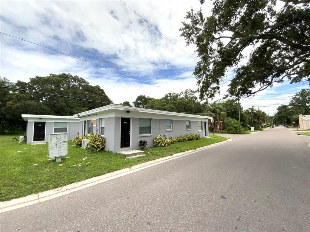 Primary Photo - 1009 Vine Ave