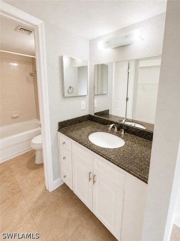 Building Photo - 8255 Ibis Club Dr
