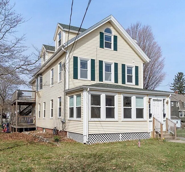 Building Photo - 83 Cedar St