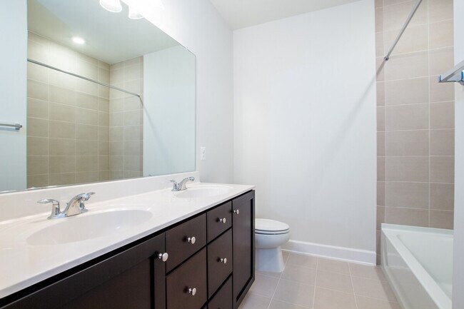 Foto del edificio - 5205 Ridgeview Retreat Dr