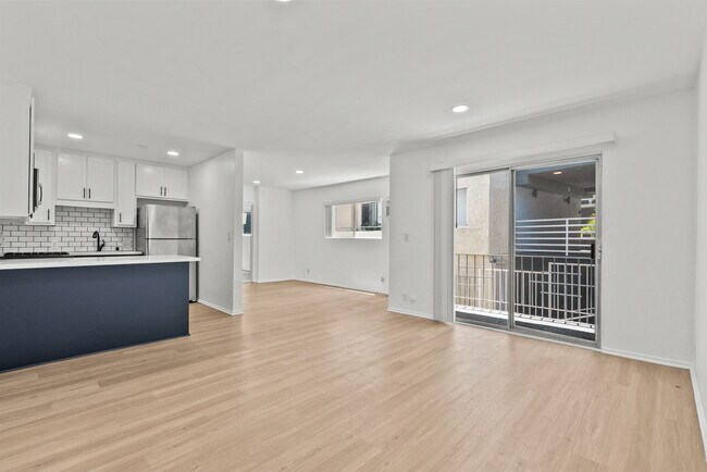 Foto del edificio - 15286 Sutton St