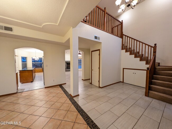 Building Photo - 11820 Pueblo Seguro Way
