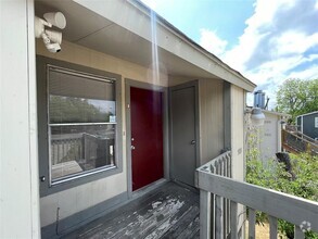 Building Photo - 9809 Roxanna Dr